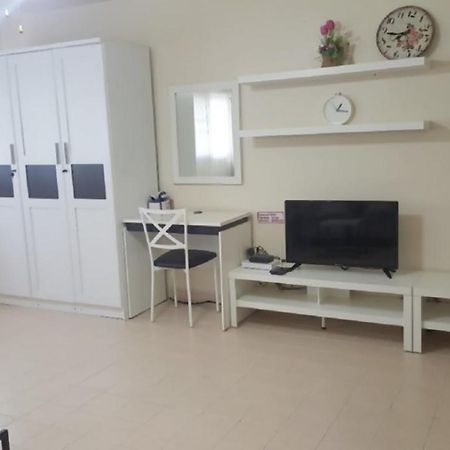 Condo C2 IMPACT Nonthaburi Exterior foto